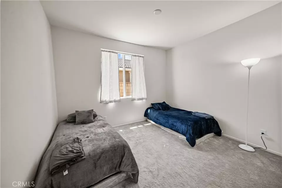 Bedroom - 11762 Far Hills Ln, Victorville, CA 92392 photo 2 of 4