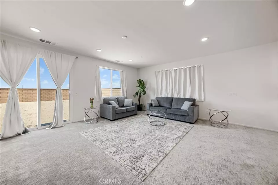 Living - 11762 Far Hills Ln, Victorville, CA 92392 photo 2 of 2
