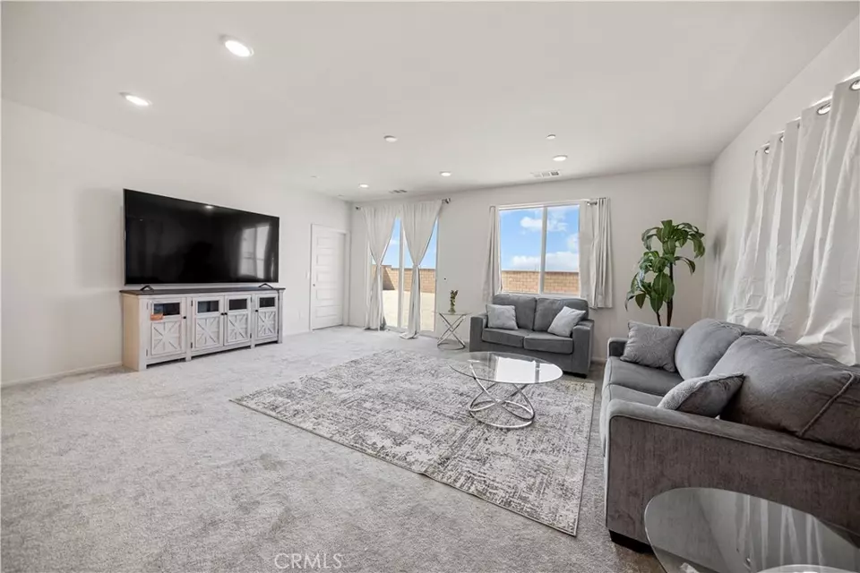 Other - 11762 Far Hills Ln, Victorville, CA 92392 photo 3 of 9