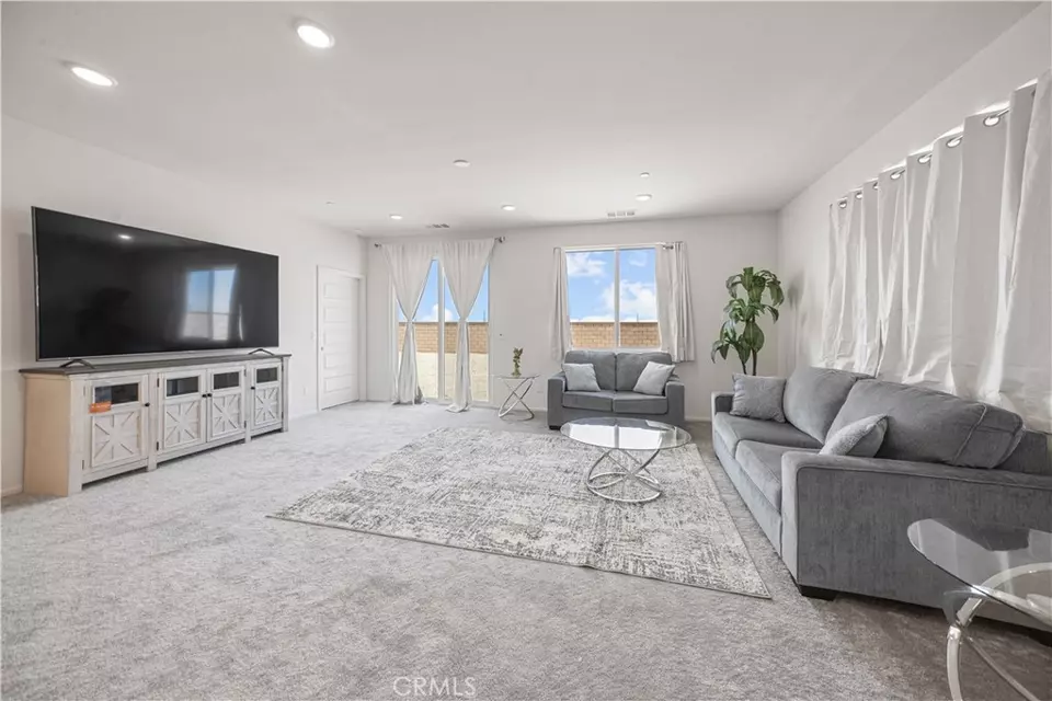 Other - 11762 Far Hills Ln, Victorville, CA 92392 photo 2 of 9