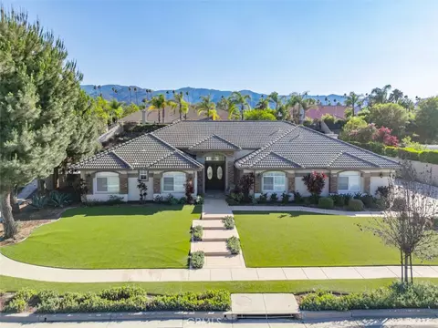 974 Alexandra Dr, Corona, CA 92881