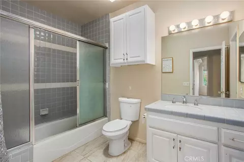 Bath - 6966 Ranch View Rd, Riverside, CA 92506 photo 3 of 7