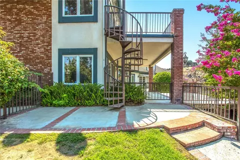 Exterior - 6966 Ranch View Rd, Riverside, CA 92506 photo 6 of 15