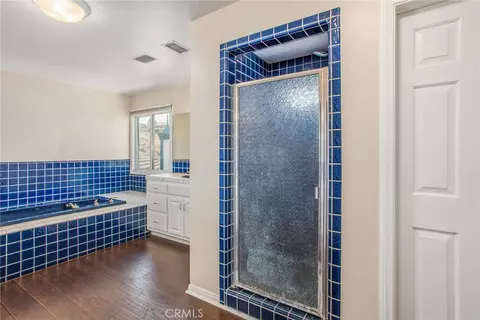 Bath - 6966 Ranch View Rd, Riverside, CA 92506 photo 4 of 7