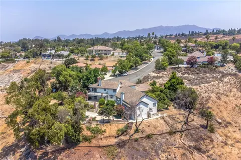 View/Area - 6966 Ranch View Rd, Riverside, CA 92506 photo 7 of 7