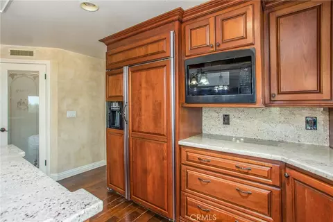 Kitchen - 6966 Ranch View Rd, Riverside, CA 92506 photo 3 of 6