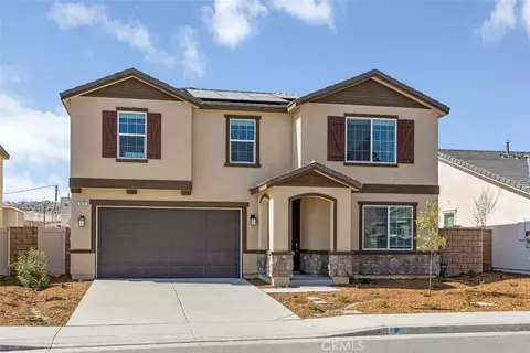 913 Porta Marina Ln, Lake Elsinore, CA 92530