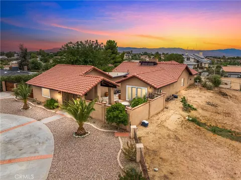 19391 Seneca Rd, Apple Valley, CA 92307