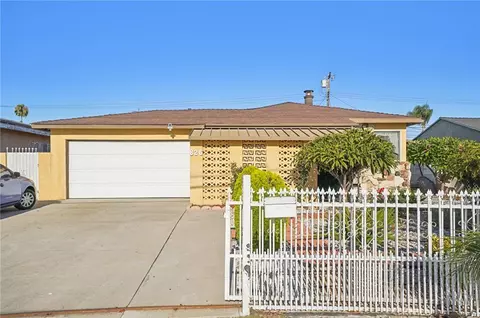 826 Del Valle Ave, La Puente, CA 91744