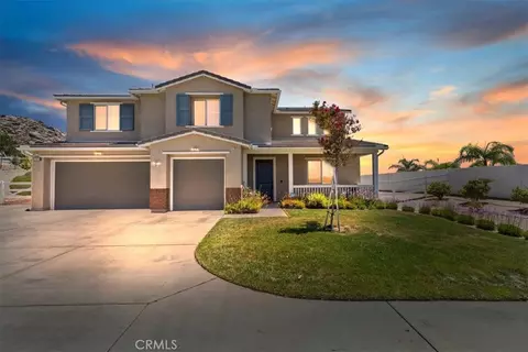 17426 Fairbreeze Ct, Riverside, CA 92504