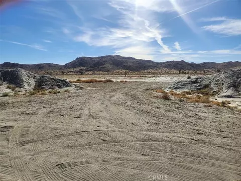 11 Chamisal, El Mirage, CA 92301
