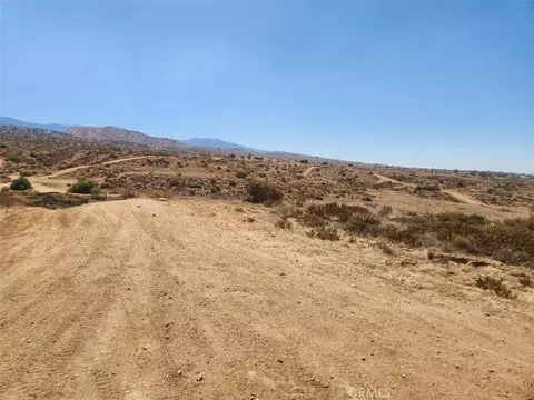 123 Eaby Rd, Phelan, CA 92371