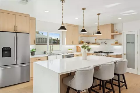 3945 S Norton Ave, Los Angeles, CA 90008
