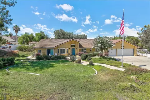 18687 Chickory Dr, Riverside, CA 92504