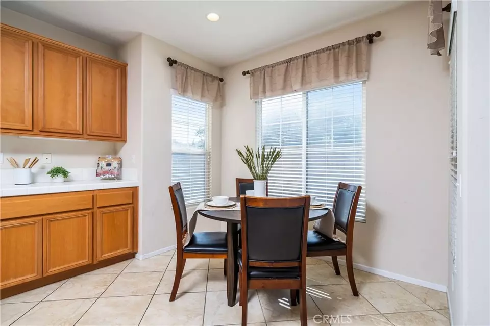 Dining - 1611 Gilliam Ct, Riverside, CA 92501 photo 2 of 2