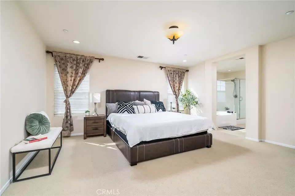 Bedroom - 1611 Gilliam Ct, Riverside, CA 92501 photo 4 of 5