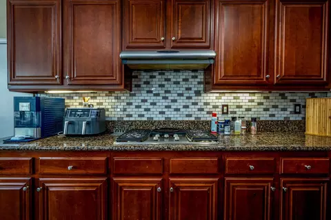 Kitchen - 18668 Alderbrook Dr, Riverside, CA 92508 photo 2 of 5