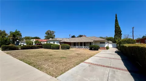 2309 Oakmont Ave, Santa Ana, CA 92706