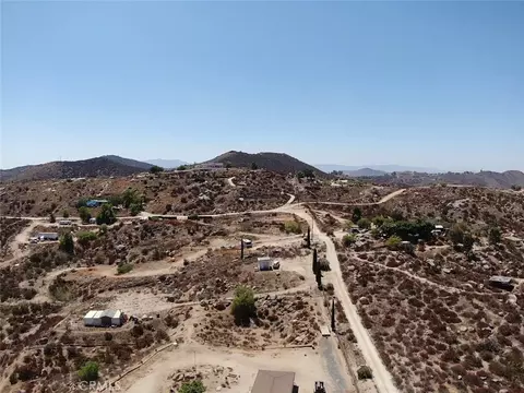View/Area - 20320 Roads End Dr, Perris, CA 92570 photo 7 of 7