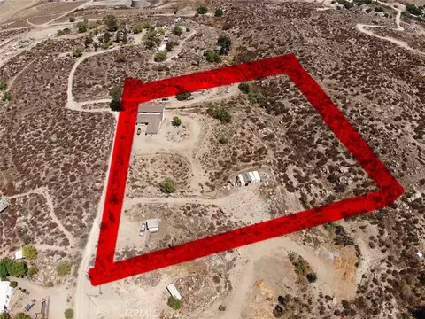 View/Area - 20320 Roads End Dr, Perris, CA 92570 photo 2 of 7