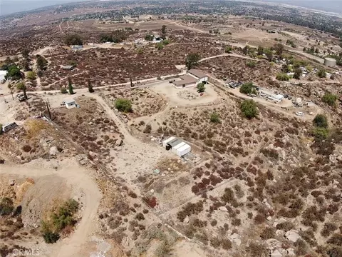 View/Area - 20320 Roads End Dr, Perris, CA 92570 photo 5 of 7