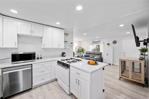17086 Esperanza Dr, Perris, CA 92570 photo 7