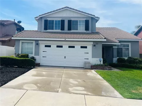 15629 Aerostar Ct, Fontana, CA 92336