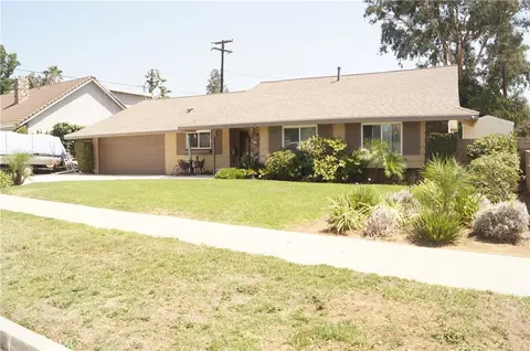 840 Apache Trl, Riverside, CA 92507