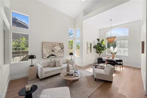 13737 Esprit Ave, San Diego, CA 92128