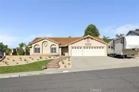 6752 Laurelbrook Dr, Riverside, CA 92506