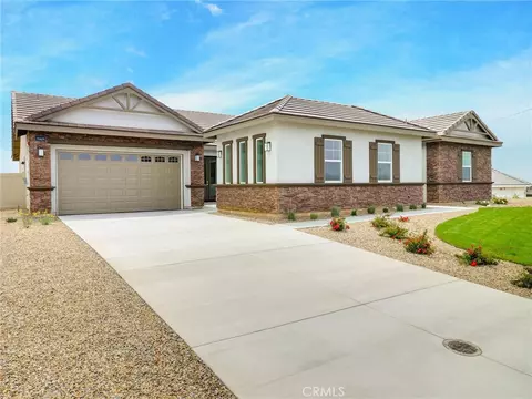 35885 Wildwood Crest Dr, Yucaipa, CA 92399