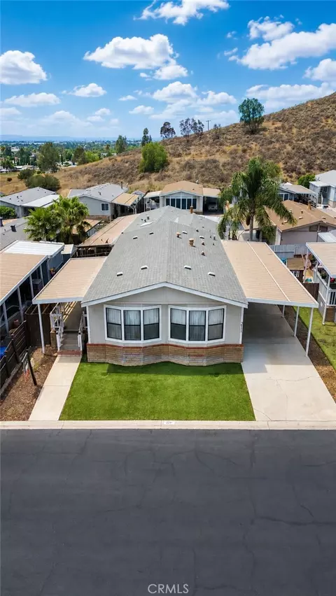 4080 Pedley Rd #211, Jurupa Valley, CA 92509