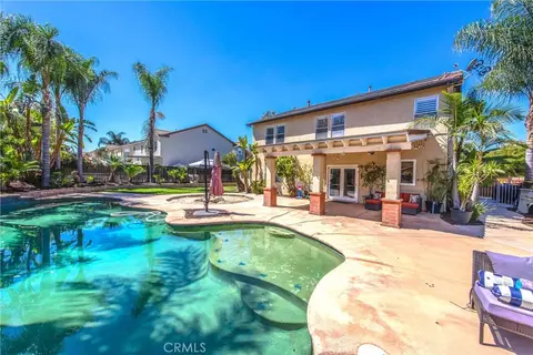9318 Meadow Ln, Riverside, CA 92508