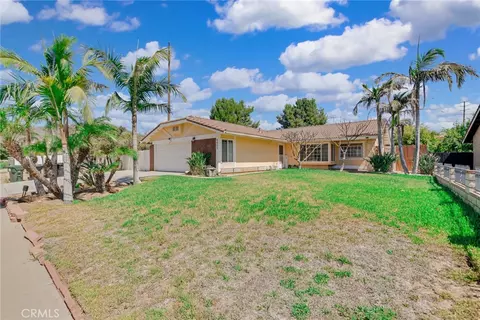 6609 Lassitter Rd, Jurupa Valley, CA 92509