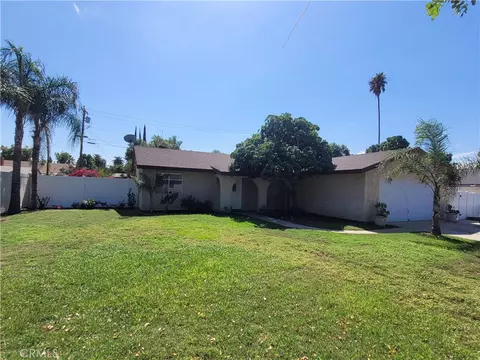 8614 Hoffman Ave, Riverside, CA 92504