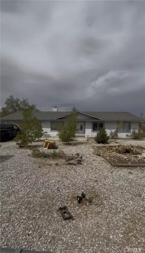 21826 Jelan Ave, Apple Valley, CA 92307