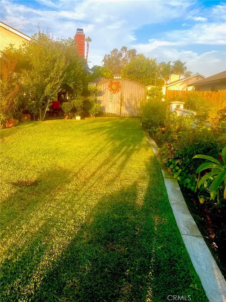 Exterior - 1949 S Palm Pl, Ontario, CA 91762 photo 2 of 8