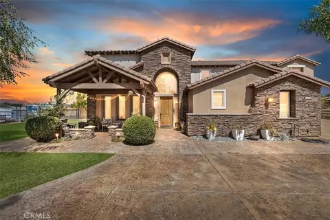 18354 Swallowtail Ln, Riverside, CA 92504