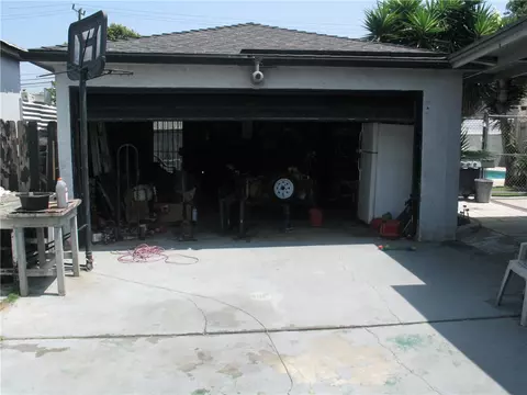 812 N Poinsettia Ave, Compton, CA 90221 photo 5