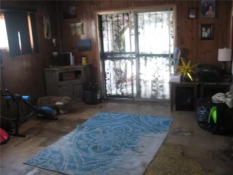 812 N Poinsettia Ave, Compton, CA 90221 photo 2