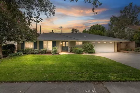 837 Apache Trl, Riverside, CA 92507