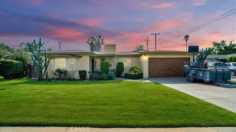 2279 W 7th St, San Bernardino, CA 92410