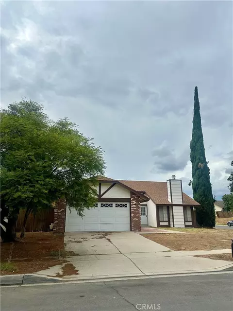 484 S Joyce Ave, Rialto, CA 92376