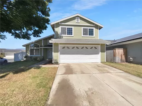 28544 Foxboro Ln, Highland, CA 92346