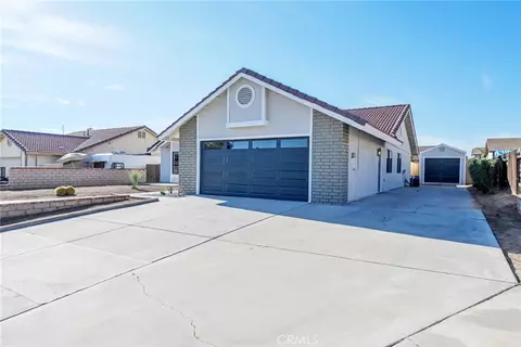 13383 Buena Vista Dr, Hesperia, CA 92344