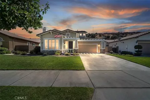 34015 Pinehurst Dr, Yucaipa, CA 92399