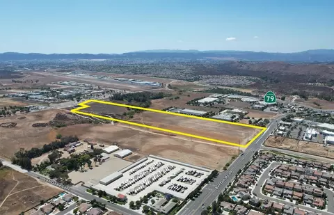 30951 Benton Rd, Winchester, CA 92596