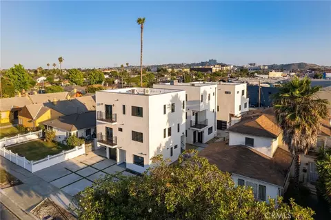 6082 W 18th St, Los Angeles, CA 90035