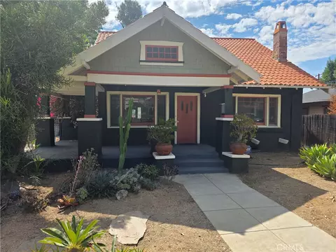 3992 Linwood Pl, Riverside, CA 92506