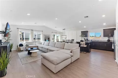 5323 Orange Grove Ave, Hemet, CA 92544